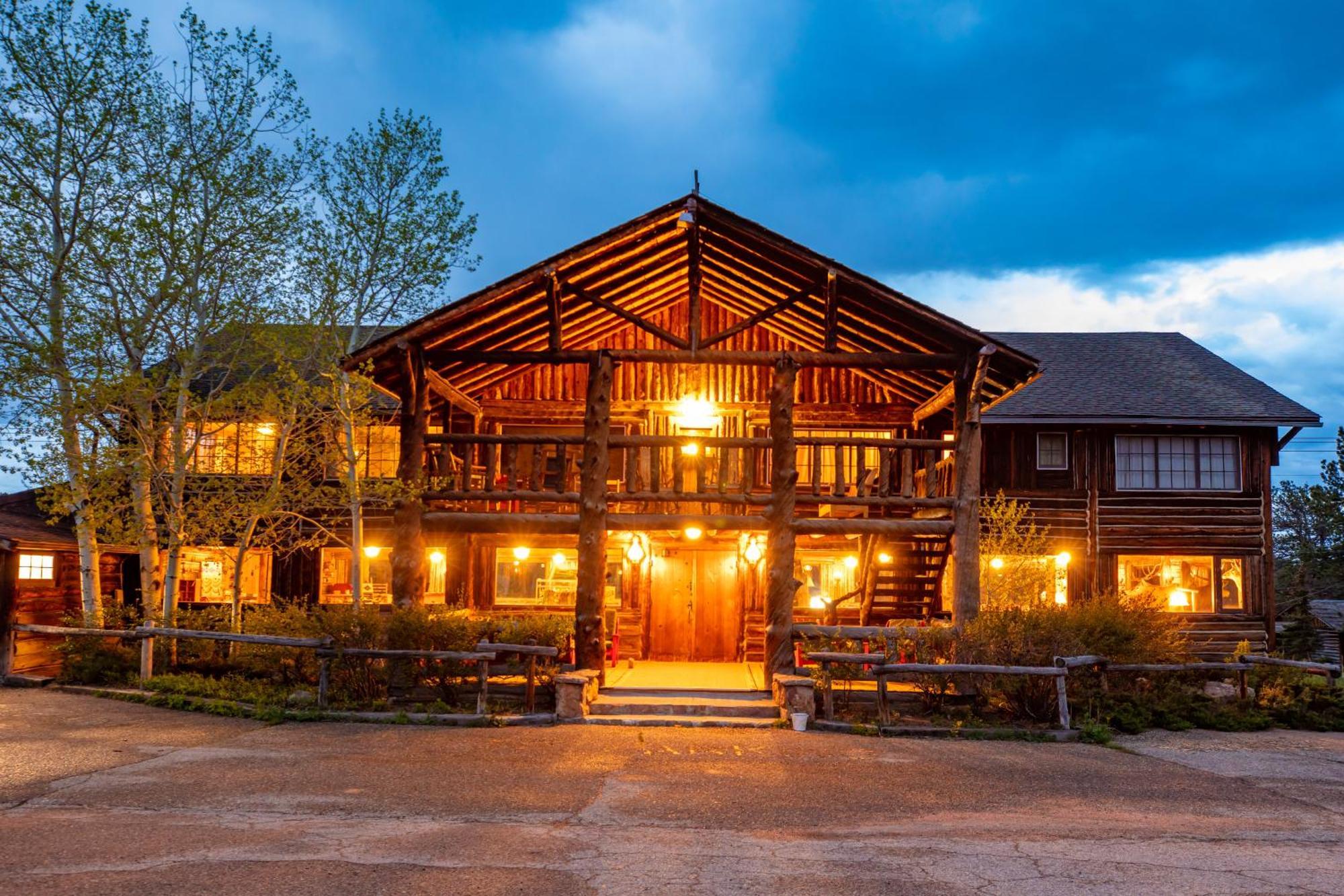 The Meeker Park Lodge Allenspark Екстериор снимка
