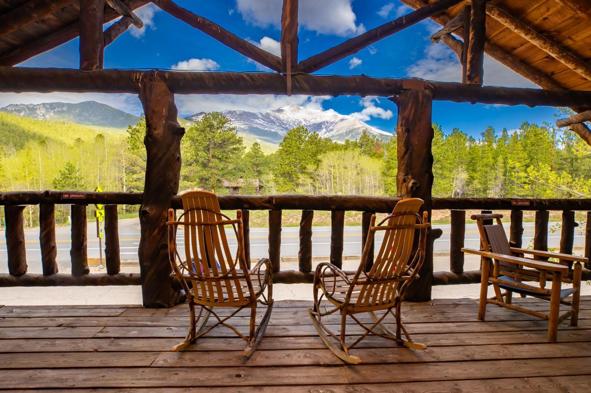 The Meeker Park Lodge Allenspark Екстериор снимка