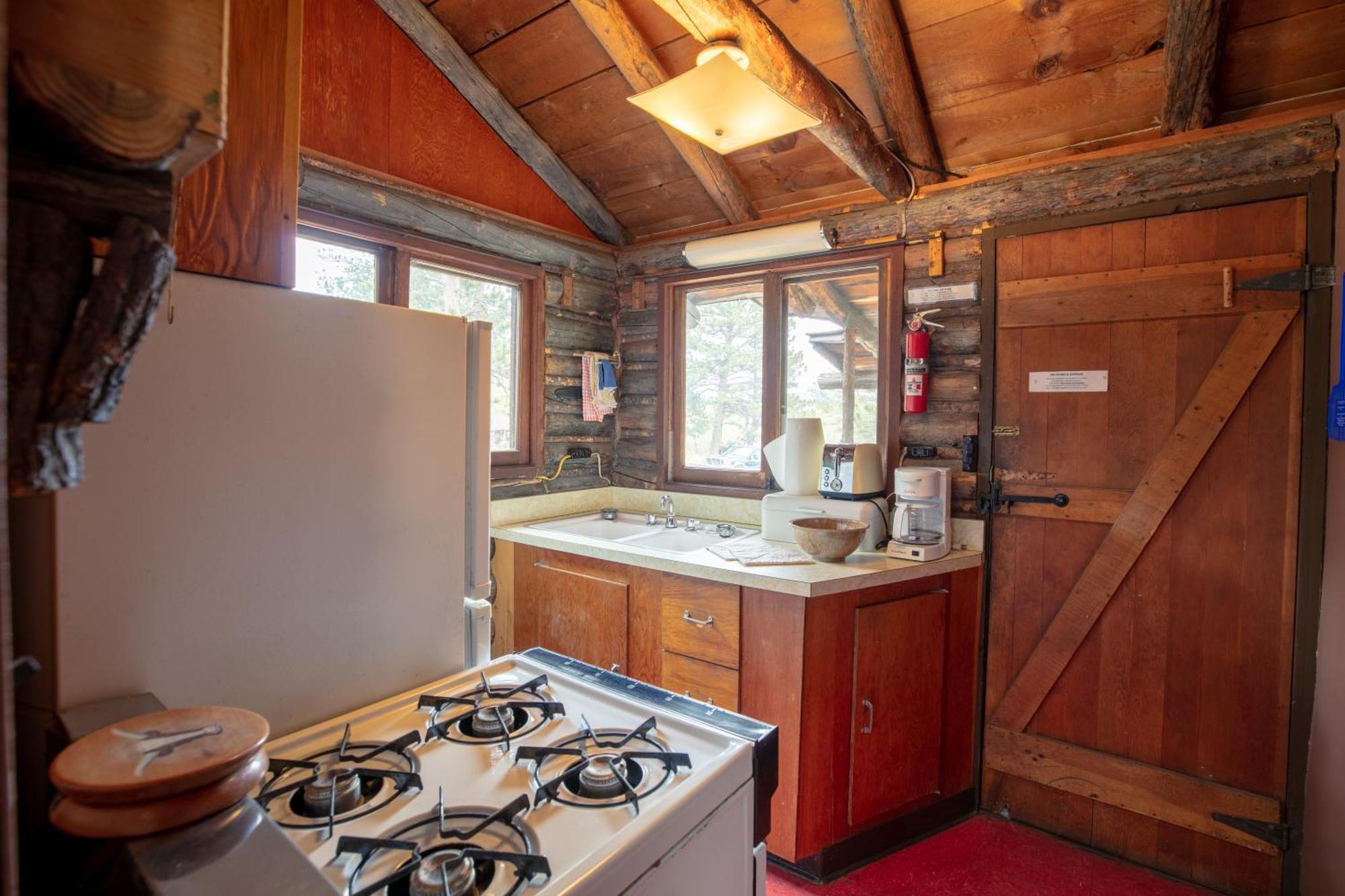 The Meeker Park Lodge Allenspark Екстериор снимка